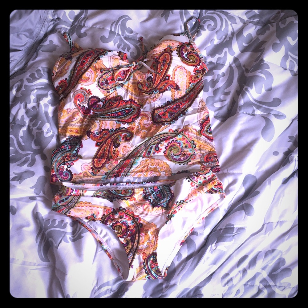 Victoria’s Secret Tankini